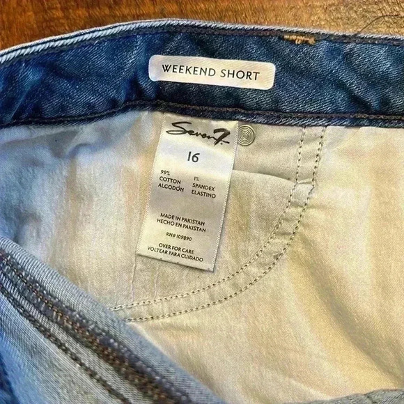 Seven7 | “The Weekend Short”, High Rise & Medium Wash - Picture 4 of 4